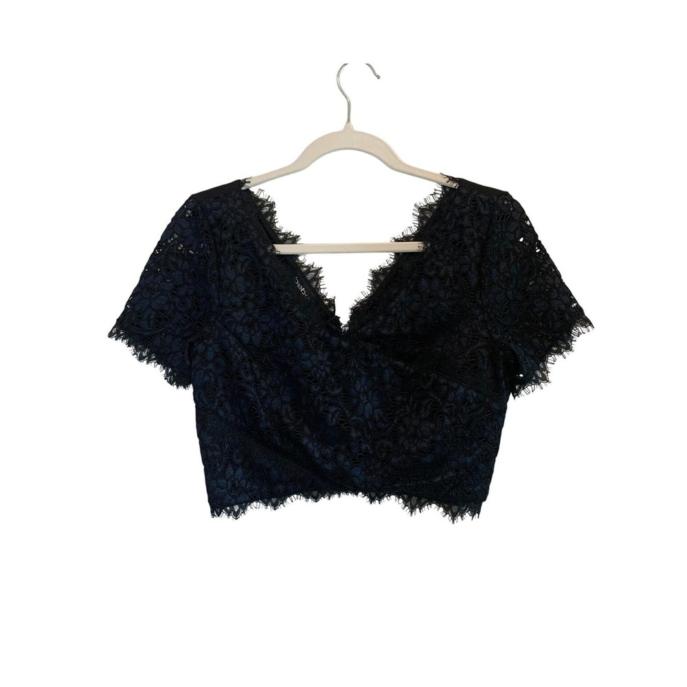 Bebe Women Navy Black Lace Surplice Crop Top Eyelash Trim Size M - Picture 2 of 9